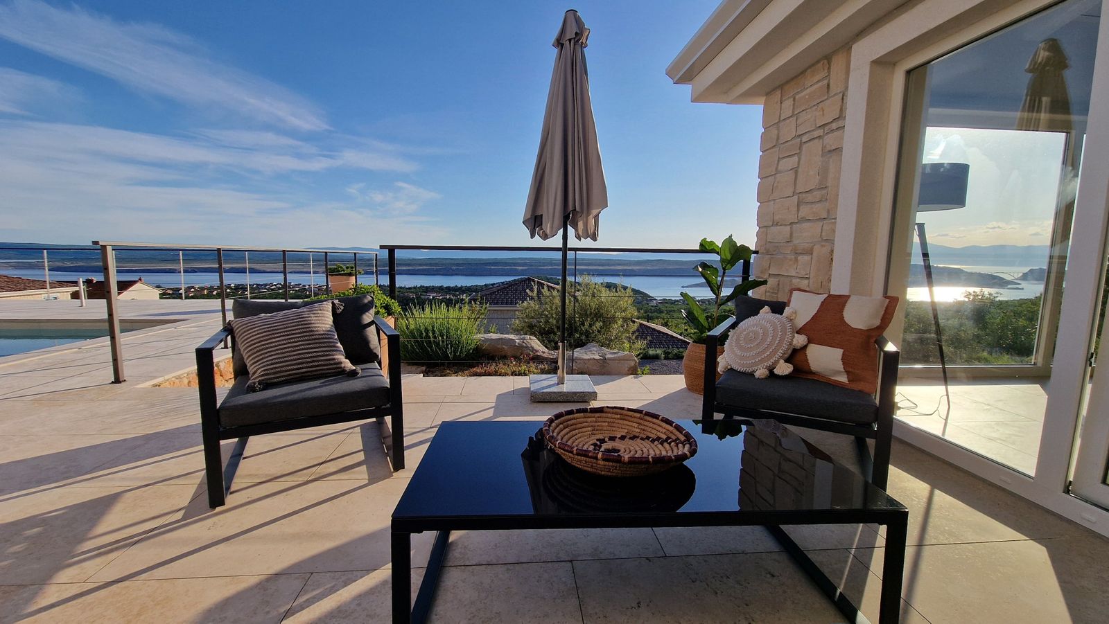 Shade and sea air at Villa Casa Bacchus
